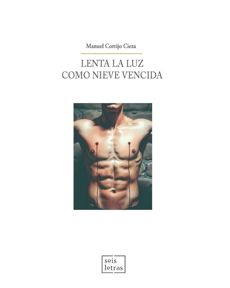 LENTA LA LUZ COMO NIEVE VENCIDA